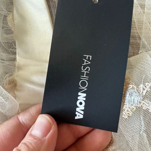 NWT Fashion Nova tulle champagne stars sequin skirt large - Picture 4 of 9